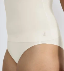 ZERO Feel 2. 0 Spaghetti Top><noscript><img width=