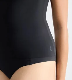 ZERO Feel 2. 0 Spaghetti Top><noscript><img width=