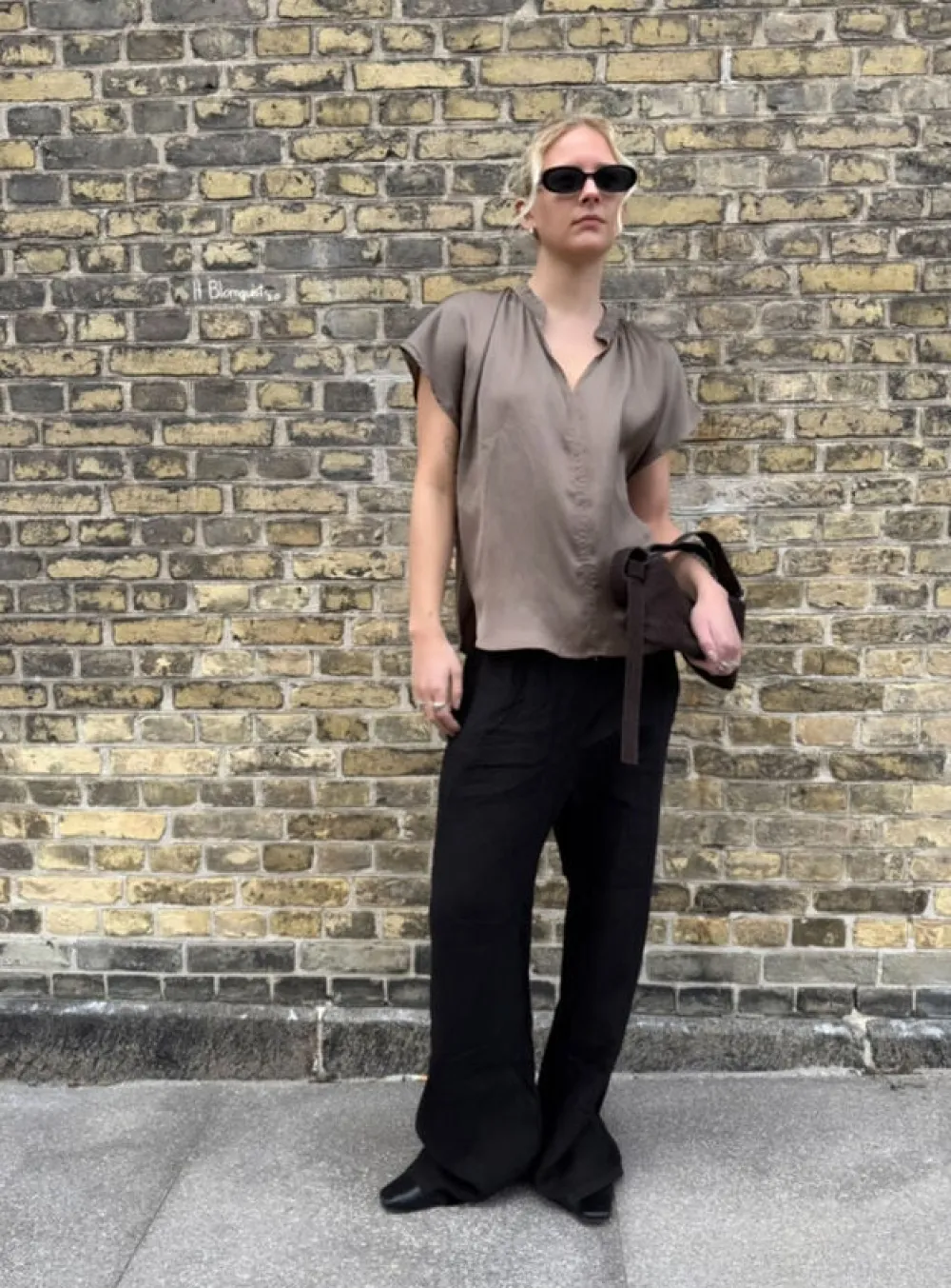 Soaked in Luxury SLParis Top Walnut Sale