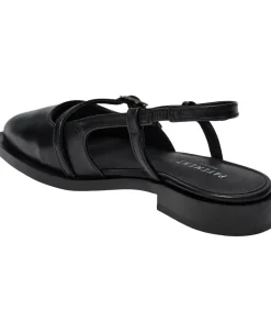 Sonja>Pavement Outlet