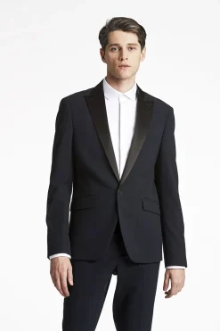 Stretch tuxedosuit><noscript><img width=