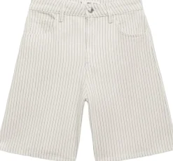 Striped denim shorts><noscript><img width=