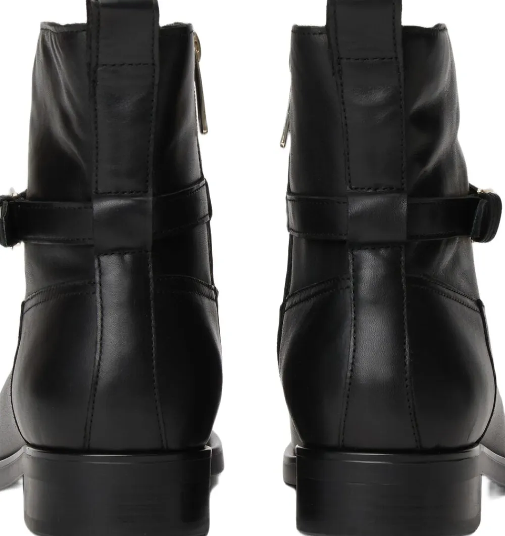 TH BUCKLE RIDING LEATHER BOOTIE>Tommy Hilfiger Online