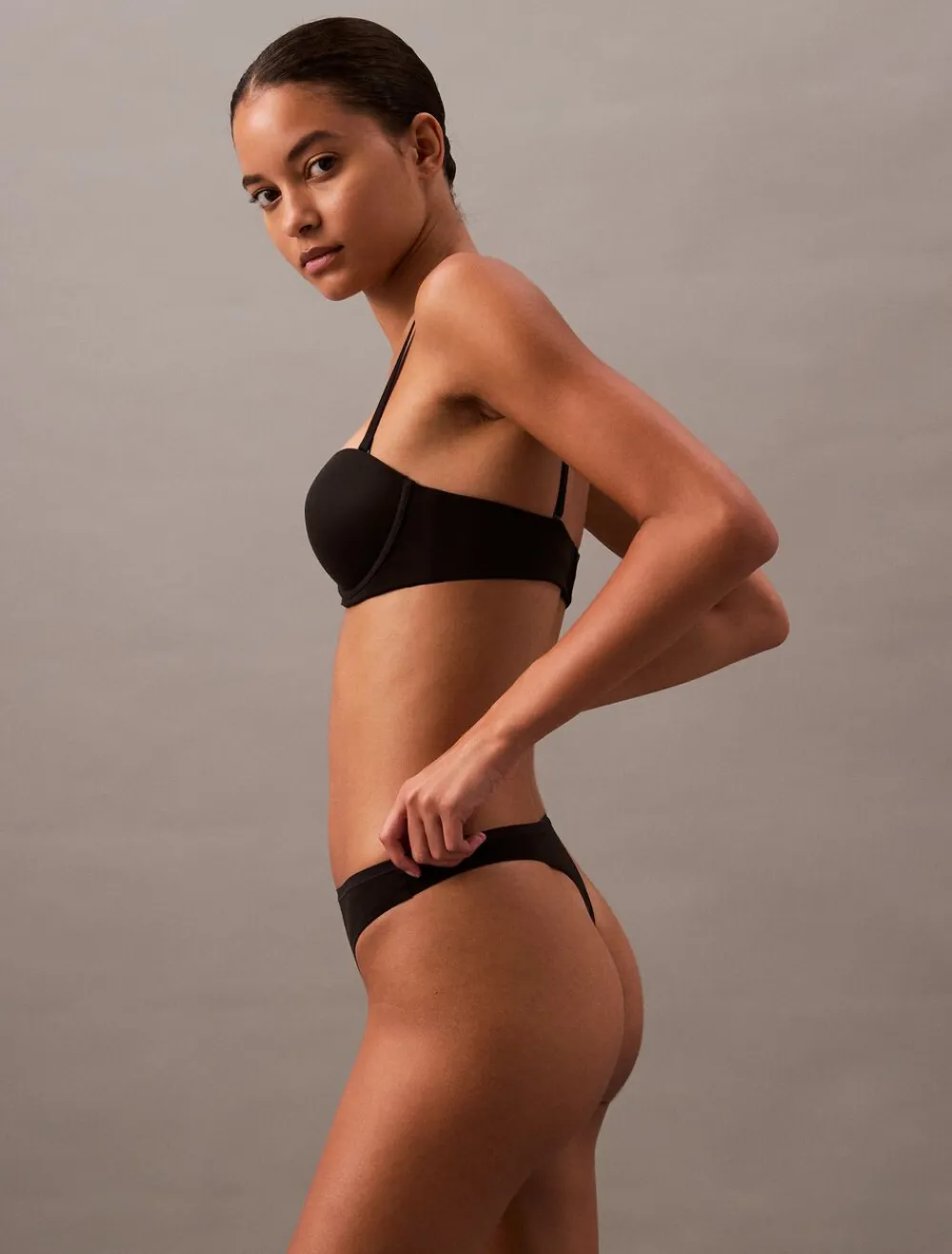 THONG>Calvin Klein Online