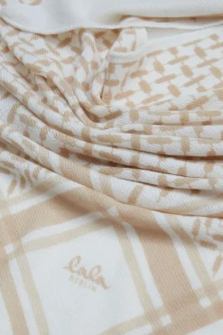 Dame Lala Berlin Triangle Trinity M