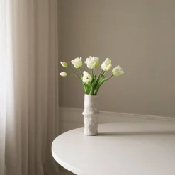 Botané Triumph Tulip Bouquet Online