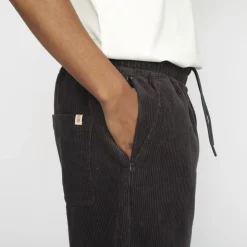 Trousers><noscript><img width=