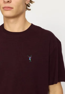 RVLT / Revolution T-Shirts Burgundy Outlet