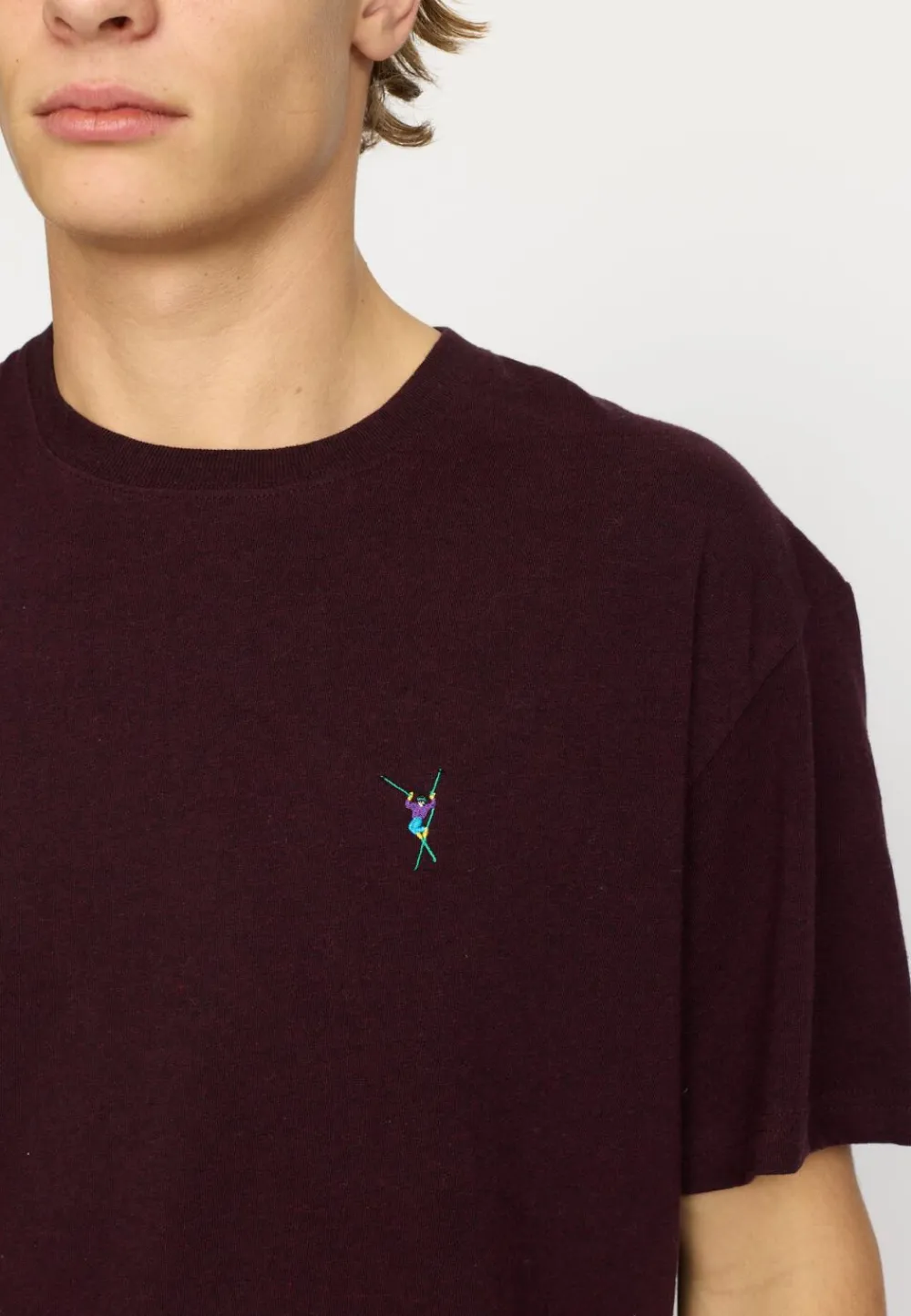 RVLT / Revolution T-Shirts Burgundy Outlet