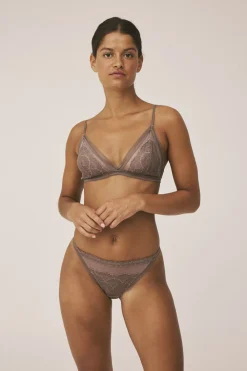 Uma 3 String><noscript><img width=