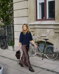 Neo Noir Vicky Heavy Sateen Skirt Dark brown Sale