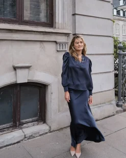 Dame Neo Noir Vicky Heavy Sateen Skirt