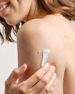 X-tra Dry Skin Fix><noscript><img width=